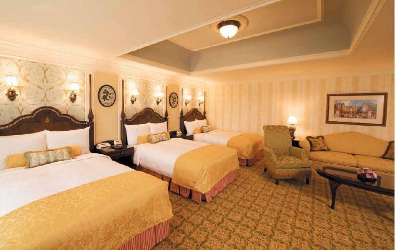 Tokyo Disneyland Hotel Chiba Buitenkant foto