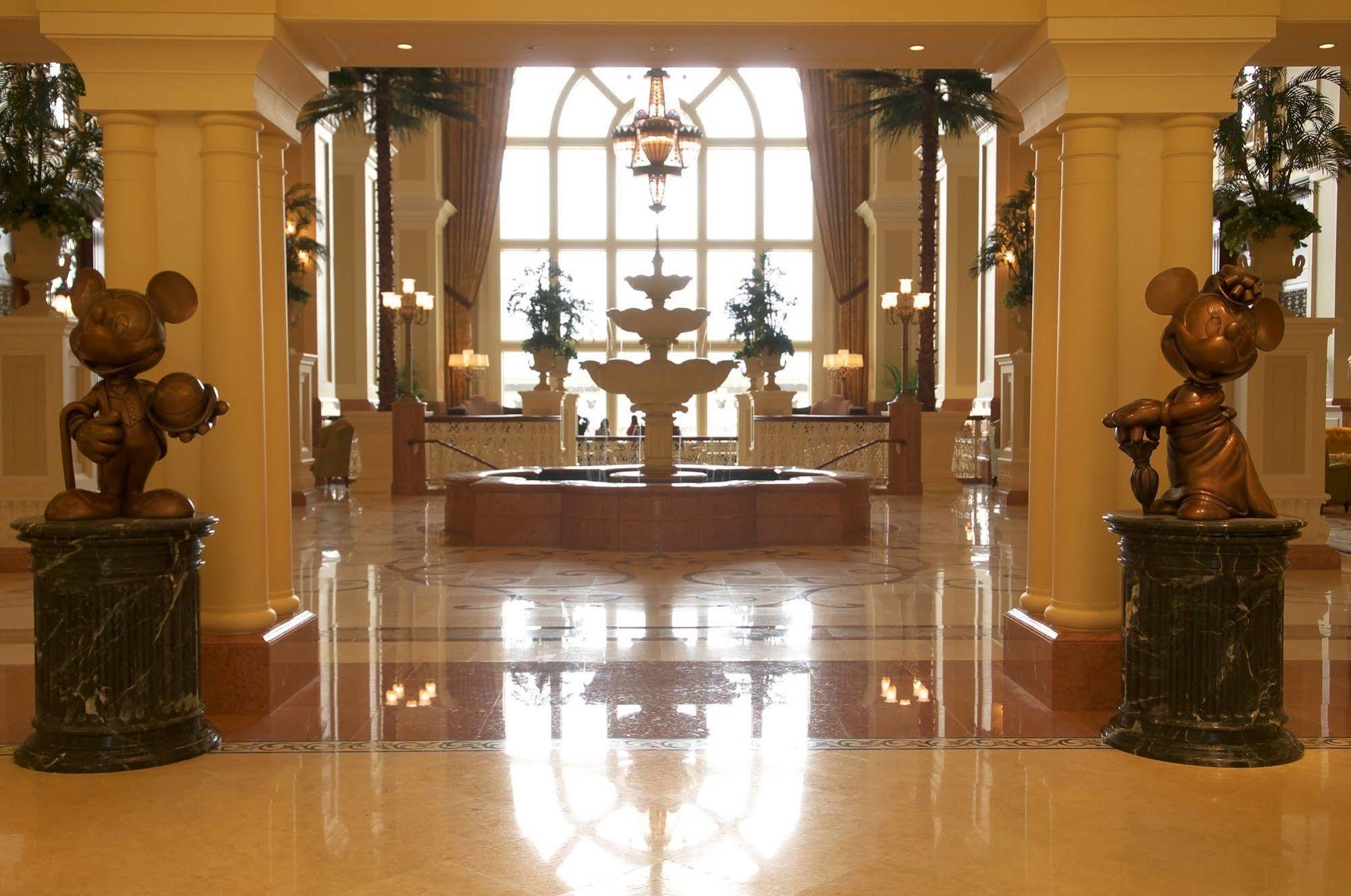 Tokyo Disneyland Hotel Chiba Buitenkant foto